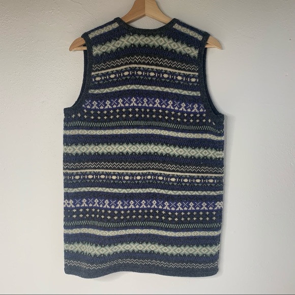 90’s Nordstrom | 100% Shetland Wool Patterned, Buttoned Vest - Picture 8 of 8